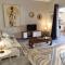 Appartement au coeur dOrient Bay avec terrasse jardin Jacuzzi et citerne