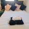 Apartment Sleeps 7 Near Attractions