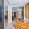 Condominio Nitta 308