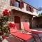 Guest House Roses