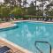 Bikes, Kayaks, Pool Getaway 3 Mi to Bethany Beach