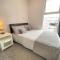 Contemporary City Centre Apartment in The Aspect