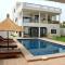 Villa Keur Méry, Luxe, Piscine Privée & Personnel à Ngaparou