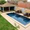 Villa Keur Méry, Luxe, Piscine Privée & Personnel à Ngaparou