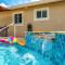 Deerfield Retreat! Walk to the Beach! Sleeps 8! - Deerfield Beach