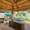 Deerfield Retreat! Walk to the Beach! Sleeps 8!