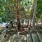 Treetop Guesthouse and Bungalows