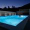 "Heaven on earth" with pool