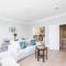 WelcomeStay Colliers Wood Two Bed Apartment - Home Away from Home - Londýn