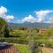 Tuscan Skye - Villa Sofia with private swimming pool and garden