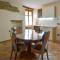 Lovely Home In Castiglion Fiorentino With Kitchen