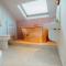 Luxury sea-view apartment in Tenby - Floral Corner