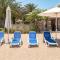 Spacious 2-bedroom beachfront apartment with pool - Dubaj