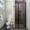 Winterberry Cottage Treetop Balcony and 5 Min to Downtown Black Mtn!
