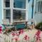 No4 Queens Parade close to Tenby South Beach