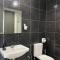 Modern Dpulze Soho fit 4pax,Netflix provided