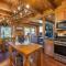 Cubs Den Cabin Deck, Fire Pit and Year round Mountain Views! - Swiss