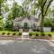 Renovated Bloomington Home - Steps to Campus! - 布卢明顿