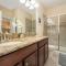 Upscale Family Home withCustom Arcade, Theatre - دافِنبورت