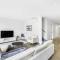 Hobsonville Point Enchanter with Parking and Wi-fi - أوكلاند