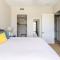 1 BR Condo Pool Hot Tub Sleeps 4 Views