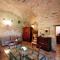 All Stone Horse Stable Converted to Elegant Apartment - Baltimora