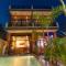 Angkor Rithy Boutique Team
