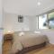 Logans Beach Apartments - Elements