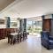 Villa en bord de mer à Jullouville, accès direct plage, 6 chambres, jardin et barbecue - FR-1-361-496