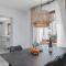 Cruwzo - Fantastic Apartment with Balcony and Parking