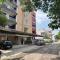 Rose 3BHK by Wabi Sabi Stays with Private Balcony