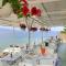 Oceanic Overview Suites