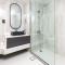 Bright and Cosy 2BRmaids with Sea View and Riva Beach Club Access - Dubaj