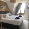 5 mins from the Eden Project Baybreeze Holiday Apartment, Sea Views, Super Kingsize Beds