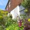 Starnash Farmhouse Holiday Home - Hailsham