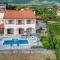Holiday Apartment Aida with Private Pool