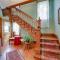 Dtwn Victorian Home - 1 Mi to Lake Michigan Beach!