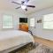 Updated Home with Private Hot Tub and Mtn Views! - 韦恩斯维尔