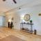 Updated Home with Private Hot Tub and Mtn Views! - 韦恩斯维尔