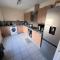 Keniji Luxury 2 Bed Apartment - Milton Keynes