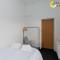 Ethel - Walk to Northampton Gen Hospital, Town Centre, Cafes, Pubs & Restaurants- Fast Wifi, Free Parking, SmartTV with Netflix by Centro Stays