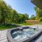 The Stag, Luxury pod with hot tub, Croft4glamping
