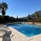 Villa et piscine au jardin typique méditerranéen - Carros