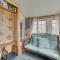 Cozy Houghton Lake Vacation Rental with Fireplace!