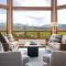 Teton Melody by KABINO Partial Air Conditioning Hot Tub FirePit Foosball Telescope Games WiFi Grill Mtn Views