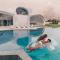 The Cloud Beachfront Villa Tabanan