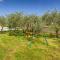 Gorgeous Home In Divsici With Wifi