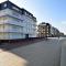 Golf apartment with balcony near the sea