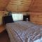 CHALET ATYPIQUE KOTA NOAH location en gîte salle d'eau privative à 20m - Chazemais