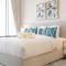 Vogue Al Wasl 1 Residence West 13th Floor with Large Balcony for view of Sheikh Zaid Road and One Za'abeel Tower and Burj Khalifa, Walkable to Metro with Easy Access to Sheikh Zayed Road & Dubai World Trade Centre - Dubaj